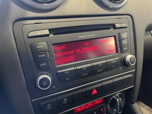AUDI A3 Sportback Attraction 1,4 TFSI 92 kW S tronic S line Business / Lmppaketti / Vetokoukku / Xenon /, vm. 2011, 142 tkm (18 / 20)