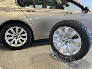 BMW 730 TwinPower Turbo A F01 Sedan / Imuovet / Navi / Peruutuskamera / Kattoluukku / Vaalea nahkaverhoilu /, vm. 2011, 245 tkm (33 / 34)