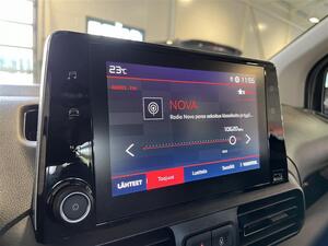 CITROEN BERLINGO PureTech 110 Feel M/ Jakohihna vaihdettu 12-24 ! / Merkkihuollettu / Lmppaketti /, vm. 2019, 121 tkm (18 / 24)