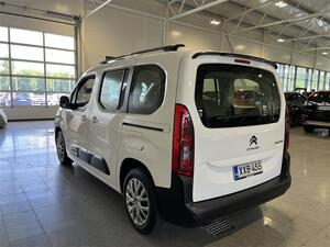CITROEN BERLINGO PureTech 110 Feel M/ Jakohihna vaihdettu 12-24 ! / Merkkihuollettu / Lmppaketti /, vm. 2019, 121 tkm (6 / 24)