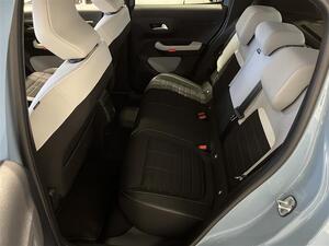 Citroen e-C3 Full Electric 113 Max 44 kWh ** Uusi -C3 nyt Vihdin Autotalossa! ** Sis. 2xrenkaat, vm. 2025, 1 tkm (14 / 31)