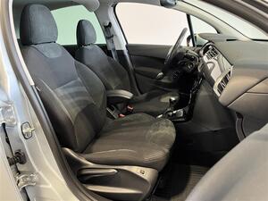 CITROEN C3 VTi 95 Exclusive ** Katsastettu  20.05.2025! ** Vetokoukku / Moottorilmmitin + sispistoke /, vm. 2010, 105 tkm (11 / 23)