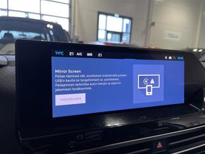 Citroen C4 Full Electric 156 Shine 54 kWh Aut. / Huom !! Isompi akku 54 kWh/ Suomi -auto / HUD / Navi /, vm. 2023, 21 tkm (21 / 27)