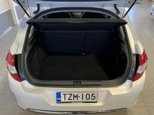 CITROEN C4 PureTech 130 Premium / 1-omisteinen / Merkkihuollettu / Moottori + sistilanlmmitin / Tutkat /, vm. 2015, 48 tkm (13 / 23)
