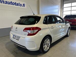 CITROEN C4 PureTech 130 Premium / 1-omisteinen / Merkkihuollettu / Moottori + sistilanlmmitin / Tutkat /, vm. 2015, 48 tkm (4 / 23)