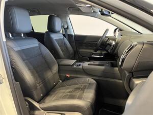 Citroen C5 Aircross Plug-in Hybrid 225 Shine Business -EAT8 Aut. / 1-omisteinen / Merkkihuollettu / Suomi -auto /, vm. 2023, 32 tkm (11 / 27)