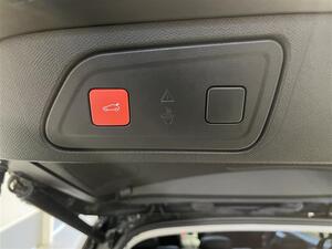 Citroen C5 Aircross Plug-in Hybrid 225 Shine Business -EAT8 AT/ 1. om/  Suomi-auto / Merkkihuollettu / 2 x renkaat alut, vm. 2023, 21 tkm (15 / 30)