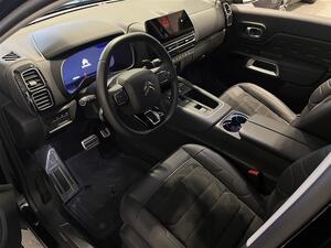 Citroen C5 Aircross Plug-in Hybrid 225 Shine Business -EAT8 AT/ 1. om/  Suomi-auto / Merkkihuollettu / 2 x renkaat alut, vm. 2023, 21 tkm (9 / 30)