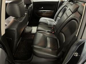 CITROEN C6 V6 2,7 HDi Exclusive Pack Lounge AT/ HUD / Navi / Nahat / Shkstiset istuimet edess ja takana/, vm. 2006, 254 tkm (13 / 23)