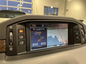 CITROEN C6 V6 2,7 HDi Exclusive Pack Lounge AT/ HUD / Navi / Nahat / Shkstiset istuimet edess ja takana/, vm. 2006, 254 tkm (20 / 23)