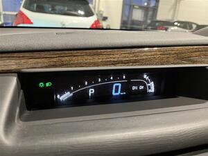 CITROEN C6 V6 2,7 HDi Exclusive Pack Lounge AT/ HUD / Navi / Nahat / Shkstiset istuimet edess ja takana/, vm. 2006, 254 tkm (23 / 23)