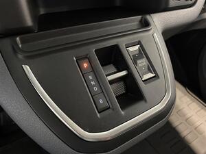 Citroen e-Jumpy 75 kWh 136 XL / Pack Xenon/ Pack Style/ Per.kamera/ Aut.ilmast./  Kos.nytt/  Vertaa  varusteet !!!, vm. 2023, 16 tkm (15 / 20)