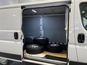 CITROEN JUMPER BlueHDi 120 33 L2H1 / Vetokoukku/ Hyvin varusteltu ! (Pack City & Pack Visibility) /, vm. 2023, 24 tkm (13 / 24)