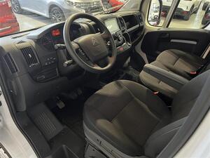 CITROEN JUMPER BlueHDi 120 33 L2H1 / Vetokoukku/ Hyvin varusteltu ! (Pack City & Pack Visibility) /, vm. 2023, 24 tkm (7 / 24)