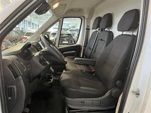 CITROEN JUMPER BlueHDi 120 33 L2H1 / Vetokoukku/ Hyvin varusteltu ! (Pack City & Pack Visibility) /, vm. 2023, 24 tkm (8 / 24)
