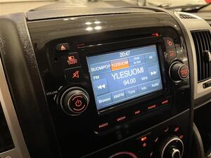CITROEN JUMPER BlueHDi 130 35 L2H1/ 1.om / Merkkihuollettu / Met.vri / Vanerointi / Webasto /, vm. 2019, 155 tkm (12 / 18)