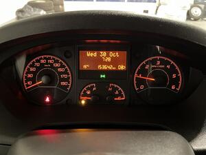 CITROEN JUMPER BlueHDi 130 35 L2H1/ 1.om / Merkkihuollettu / Met.vri / Vanerointi / Webasto /, vm. 2019, 155 tkm (15 / 18)