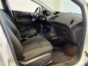 FORD Fiesta 1,0 80hv Start/Stop M5 Edition 5-ovinen ** Katsastettu 17.4.2025! **, vm. 2017, 132 tkm (11 / 25)