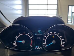 FORD Fiesta 1,0 80hv Start/Stop M5 Edition 5-ovinen ** Katsastettu 17.4.2025! **, vm. 2017, 132 tkm (23 / 25)