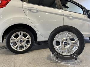 FORD Fiesta 1,0 80hv Start/Stop M5 Edition 5-ovinen ** Katsastettu 17.4.2025! **, vm. 2017, 132 tkm (24 / 25)