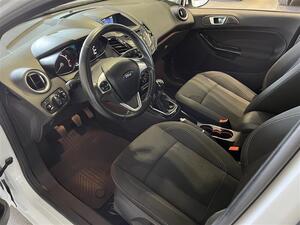 FORD Fiesta 1,0 80hv Start/Stop M5 Edition 5-ovinen ** Katsastettu 17.4.2025! **, vm. 2017, 132 tkm (9 / 25)