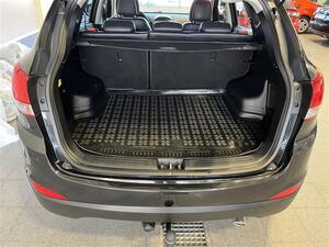 HYUNDAI ix35 1,7 CRDi 6MT ISG Comfort / Vetokoukku / Moottorilmmitin + sispistoke / Huippu hyv huoltokirja /, vm. 2011, 230 tkm (13 / 20)
