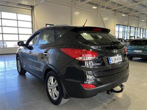 HYUNDAI ix35 1,7 CRDi 6MT ISG Comfort / Vetokoukku / Moottorilmmitin + sispistoke / Huippu hyv huoltokirja /, vm. 2011, 230 tkm (6 / 20)
