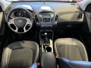 HYUNDAI ix35 1,7 CRDi 6MT ISG Comfort / Vetokoukku / Moottorilmmitin + sispistoke / Huippu hyv huoltokirja /, vm. 2011, 230 tkm (8 / 20)