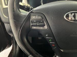 Kia Ceed 1,6 CRDi ISG EX SW EcoDynamics / Peruutuskamera / Moottorilmmitin + sispistoke / Vetokoukku /, vm. 2015, 190 tkm (15 / 25)