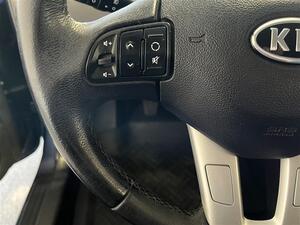Kia Ceed 1,6 ISG Active SW EcoDynamics / Katsastettu 16.5.2025! / Aut. ilmastointi / Lmppaketti /, vm. 2012, 144 tkm (15 / 24)