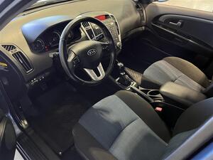 Kia Ceed 1,6 ISG Active SW EcoDynamics / Katsastettu 16.5.2025! / Aut. ilmastointi / Lmppaketti /, vm. 2012, 144 tkm (9 / 24)