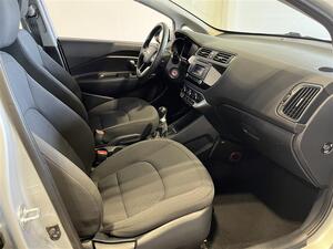 KIA Rio 1,2 ISG LX 5D EcoDynamics / 1-omisteinen / Hyv huoltokirja / Moottori + sistilanlmmitin /, vm. 2016, 147 tkm (11 / 21)
