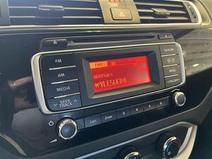 KIA Rio 1,2 ISG LX 5D EcoDynamics / 1-omisteinen / Hyv huoltokirja / Moottori + sistilanlmmitin /, vm. 2016, 147 tkm (20 / 21)