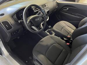 KIA Rio 1,2 ISG LX 5D EcoDynamics / 1-omisteinen / Hyv huoltokirja / Moottori + sistilanlmmitin /, vm. 2016, 147 tkm (9 / 21)