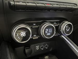 RENAULT CLIO TCe 90 Intens  / 1-om / Merkkihuollettu / lyavain/ Per.kamera / Navi / Langaton puh.lataus/, vm. 2022, 39 tkm (20 / 28)