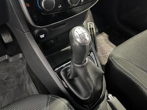 Renault Clio Energy TCe 90 S&S Navi Style / Lmppaketti / Navi / Bluetooth / Vakionopeudensdin /, vm. 2016, 74 tkm (17 / 23)