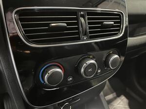 Renault Clio Sport Tourer TCe 90 Limited / 1-omisteinen / Loistava huoltokirja / Moottori + sistilanlmmitin /, vm. 2018, 71 tkm (18 / 22)
