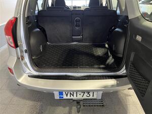 Toyota RAV4 2,0 VVT-i 4WD  / Katsastettu 27.2.2025! /, vm. 2006, 264 tkm (13 / 22)