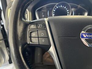 Volvo V60 V60 Momentum A  Bi-Fuel / Jakop juuri tehty! / Digimittaristo / PA-lmmitin / Peruutustutka /, vm. 2014, 263 tkm (15 / 25)