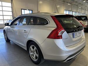 Volvo V60 V60 Momentum A  Bi-Fuel / Jakop juuri tehty! / Digimittaristo / PA-lmmitin / Peruutustutka /, vm. 2014, 263 tkm (6 / 25)